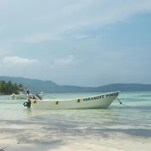 Гостевой дом La Caleta 